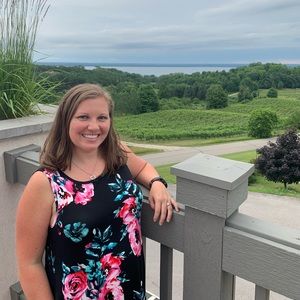 Meet your Posher, Stephanie